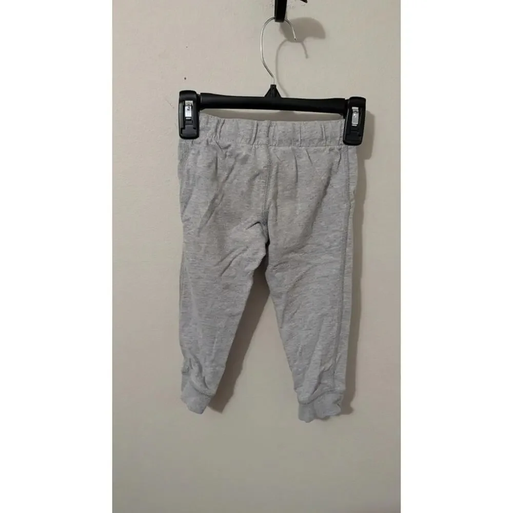 Boys Size 2T Outfit Blue Cat & Jack Dino Sweatshirt & Gray Carter's Sweatpants